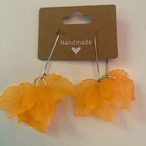 Lovely dangle earrings to add a pop of colour to any outfit!